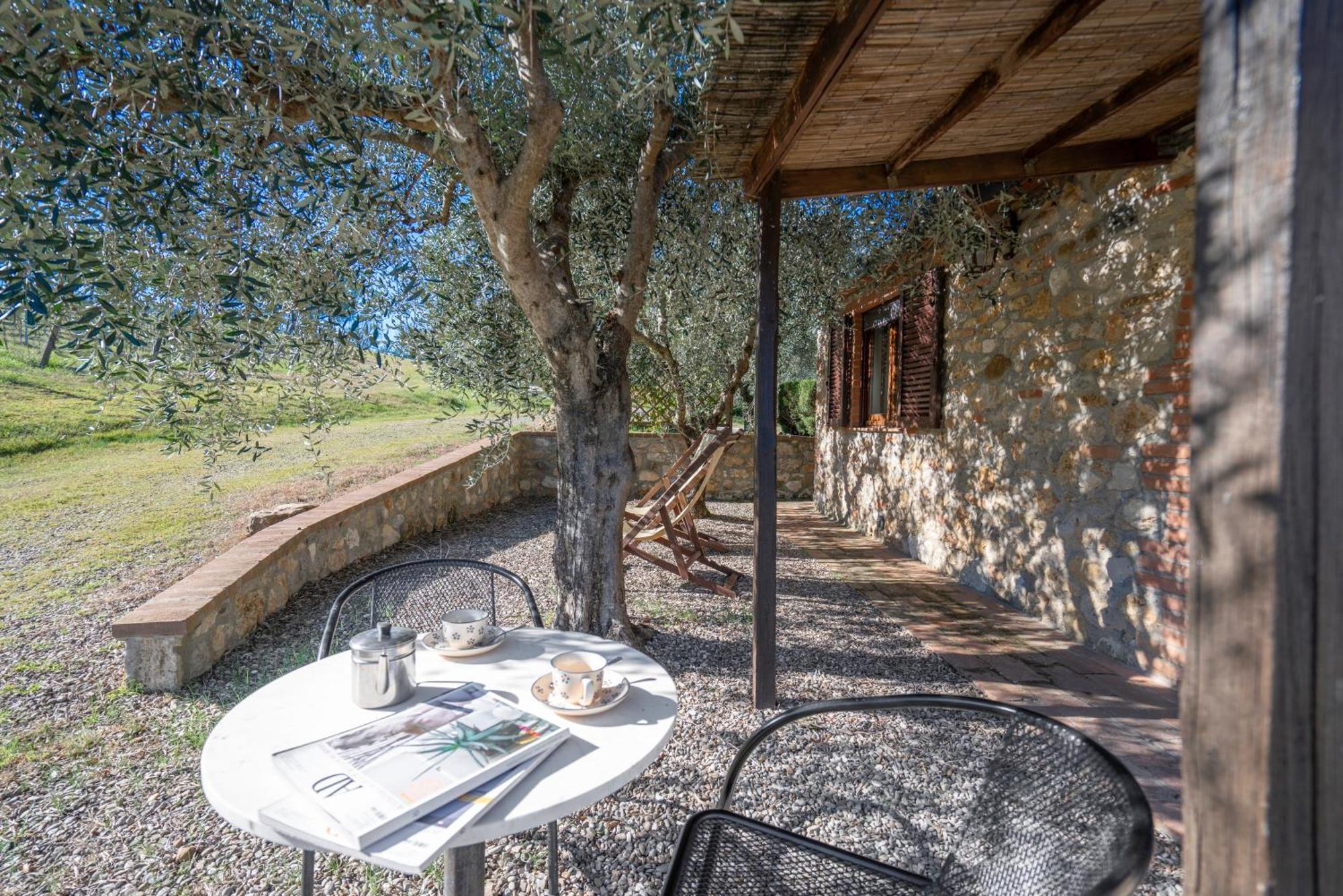 Agriturismo Agresto Apartments, Pool, Siena Hills Casole d'Elsa Exterior photo